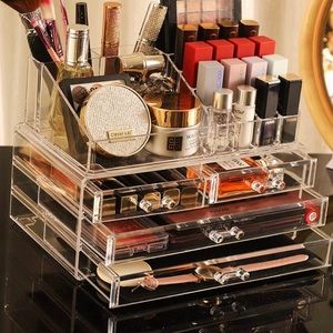 clear plastic makeup organizer